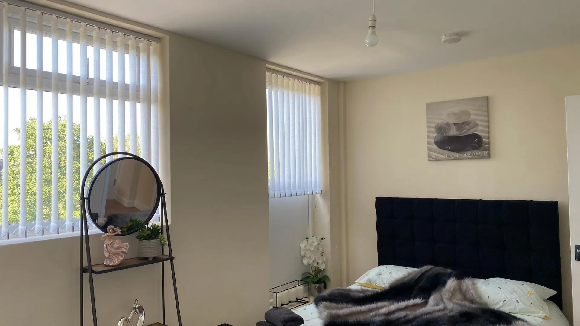 Exceptional Apartment In Luton, London Luton Airport With Free Parking